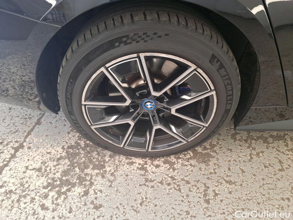  Bmw  Serie 4 BMW i4 / 2021 / 5P / Berline eDrive40 340ch M Sport BVA8 #26