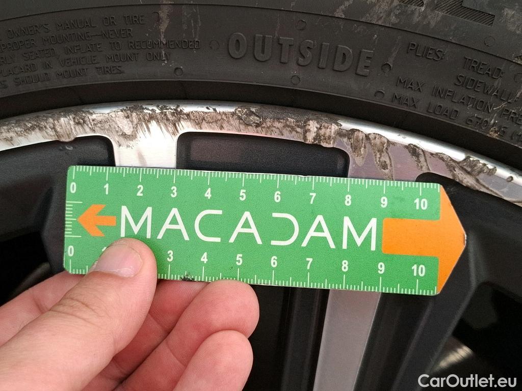  Bmw  Serie 1 BMW Série 1 / 2019 / 5P / Berline 1.5 116D Business Design #33