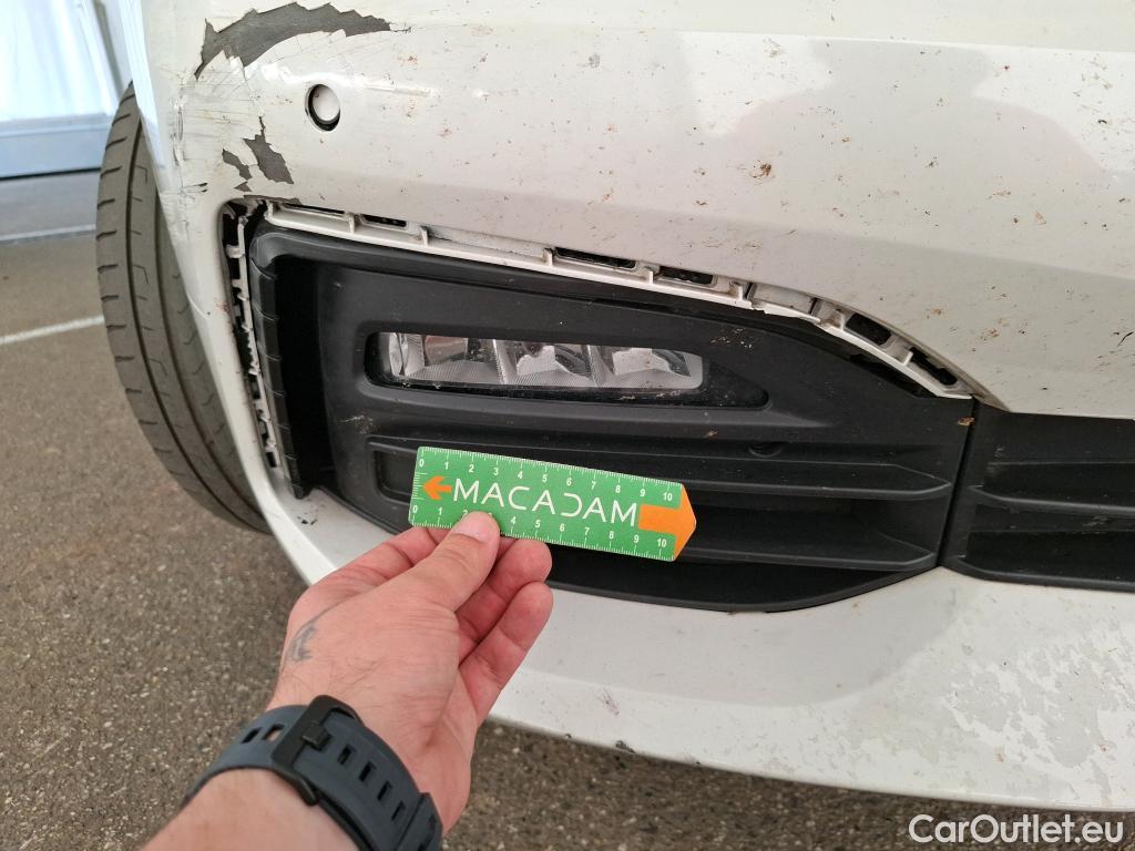  Bmw  Serie 1 BMW Série 1 / 2019 / 5P / Berline 1.5 116D Business Design #40