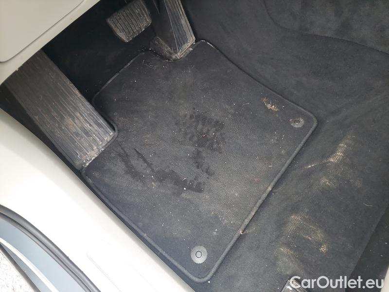  Volvo  XC90 XC 90 (2015)  B5 Drive-E Mom.Pro AWD AT #1