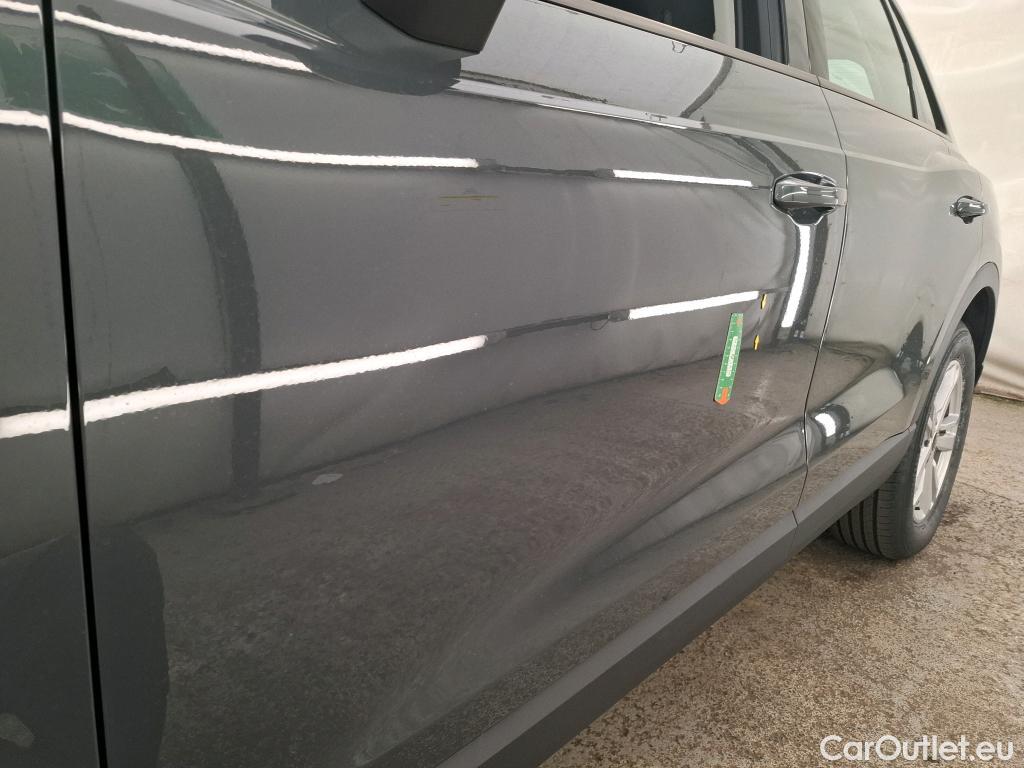  Audi  Q3 AUDI  / 2018 / 5P / SUV 45 TFSI E 245 S TRONIC #8