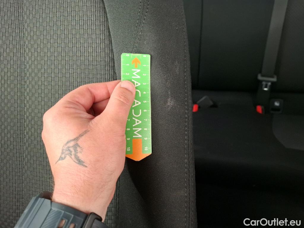  Bmw  Serie 1 BMW Série 1 / 2019 / 5P / Berline 1.5 116D Business Design #55