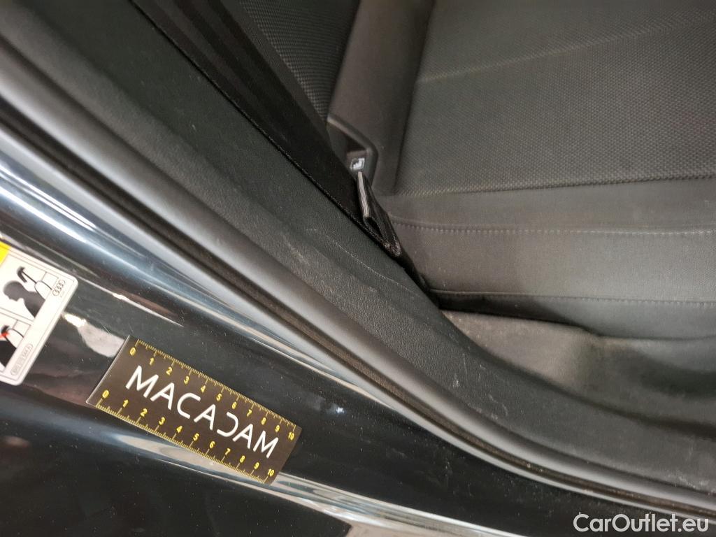  Audi  A3 AUDI  Sportback / 2020 / 5P / Berline 35 TFSI 150 MHEV S Tronic Business Line #19