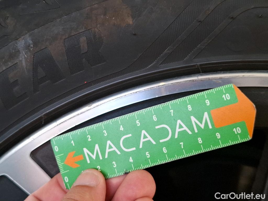  Bmw  Serie 1 BMW Série 1 / 2019 / 5P / Berline 1.5 116D Business Design #29