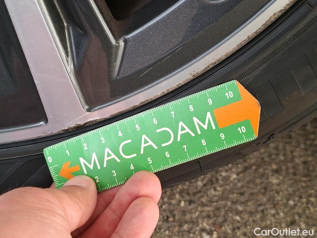  Bmw  Serie 1 BMW Série 1 / 2019 / 5P / Berline 1.5 116D Business Design #26