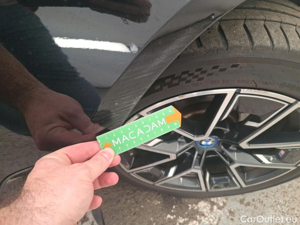  Bmw  Serie 4 BMW i4 / 2021 / 5P / Berline eDrive40 340ch M Sport BVA8 #7