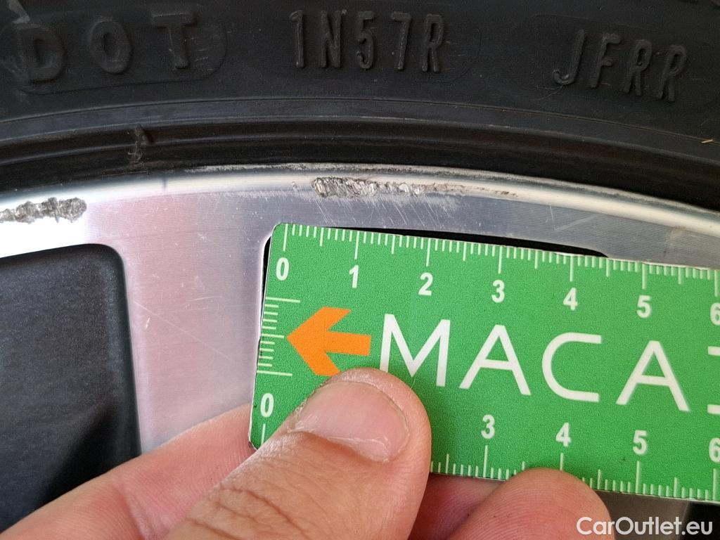  Bmw  Serie 1 BMW Série 1 / 2019 / 5P / Berline 1.5 116D Business Design #24