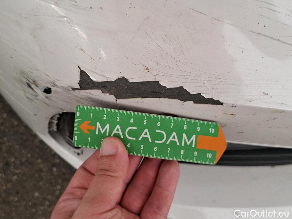  Bmw  Serie 1 BMW Série 1 / 2019 / 5P / Berline 1.5 116D Business Design #4