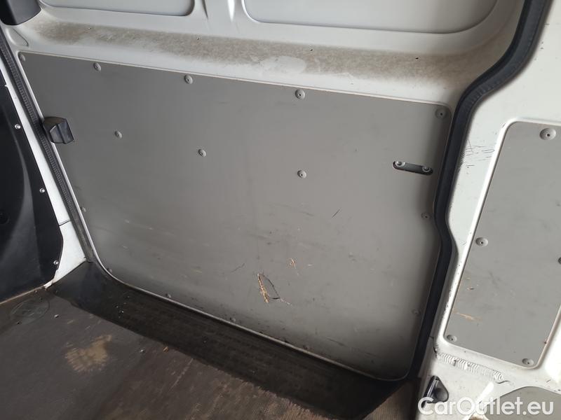  Volkswagen  Transporter T6  (2015) Transp.TDI75 DR 4d #11