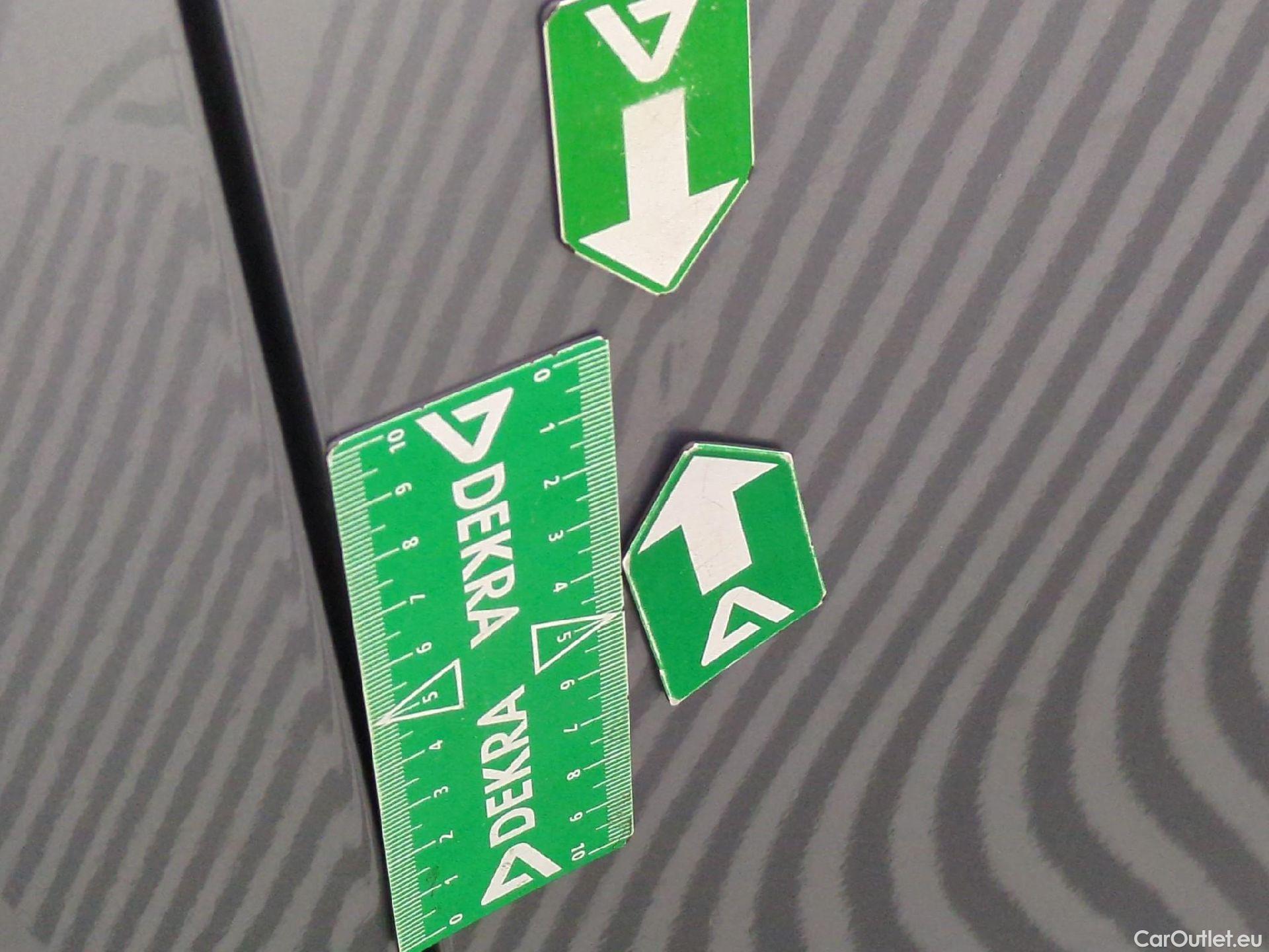  Citroen  C4  Berline Feel 1.5 BlueHDI 110CV BVM6 E6d #18