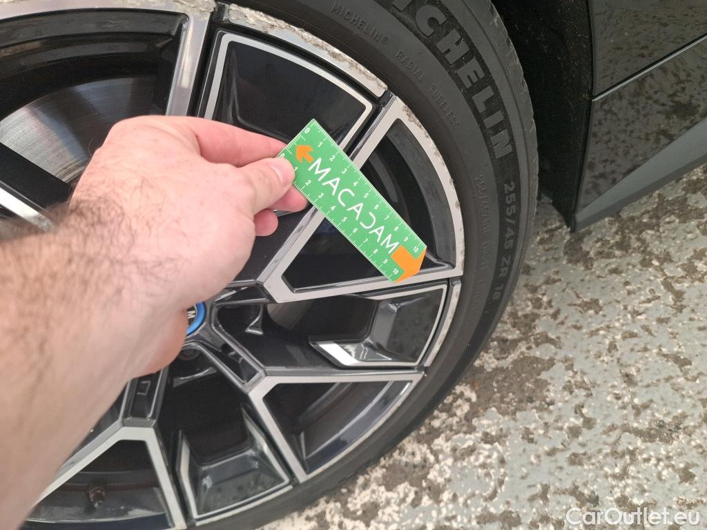  Bmw  Serie 4 BMW i4 / 2021 / 5P / Berline eDrive40 340ch M Sport BVA8 #29