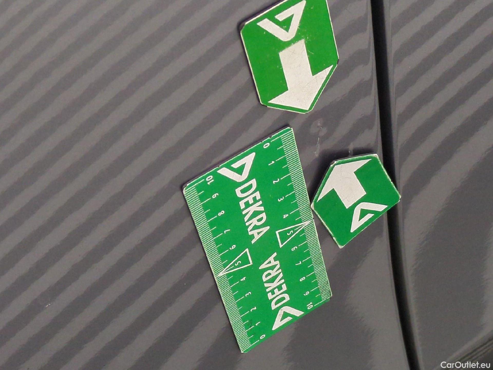  Citroen  C4  Berline Feel 1.5 BlueHDI 110CV BVM6 E6d #15