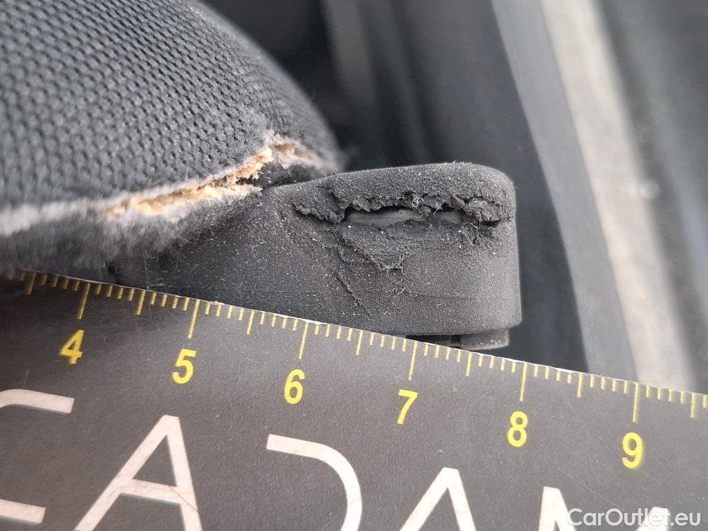  Mercedes  GLA MERCEDES-BENZ  / 2020 / 5P / SUV  250 e BUSINESS LINE DCT #24