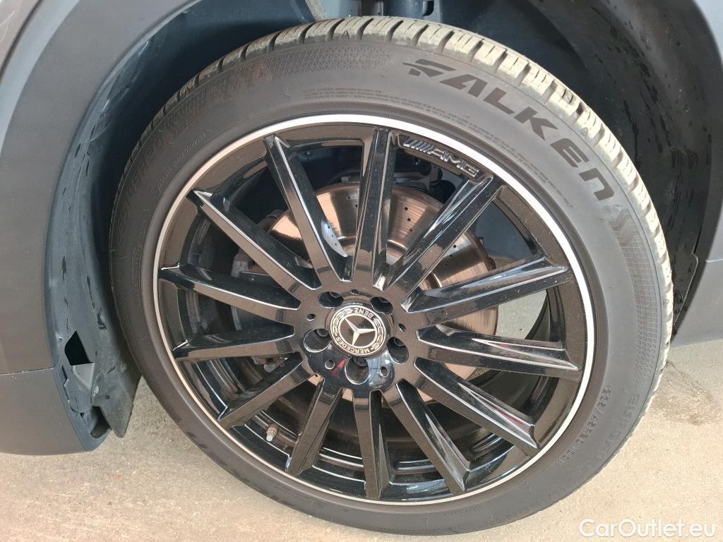  Mercedes  GLB MERCEDES-BENZ  / 2019 / 5P / SUV  220 d AMG Line 4Matic #9