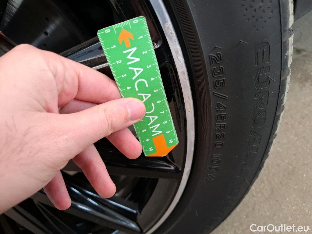  Mercedes  GLB MERCEDES-BENZ  / 2019 / 5P / SUV  220 d AMG Line 4Matic #10