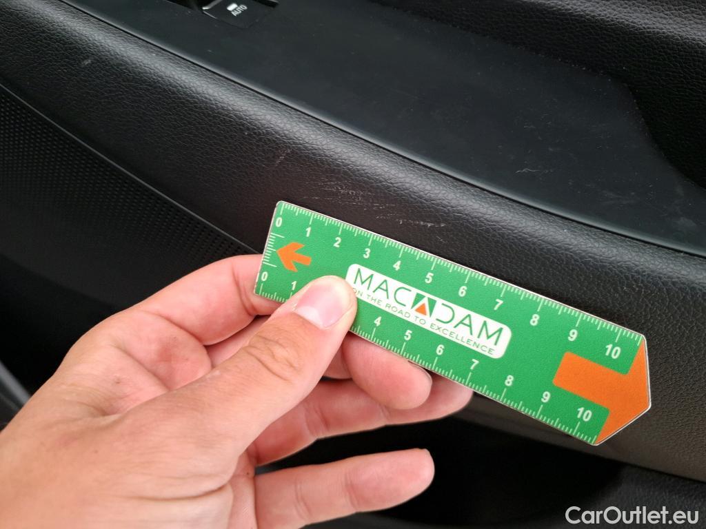  Hyundai  Tucson HYUNDAI  / 2018 / 5P / SUV 1.6 CRDI 115 HYBRID 48V CREATIVE #21