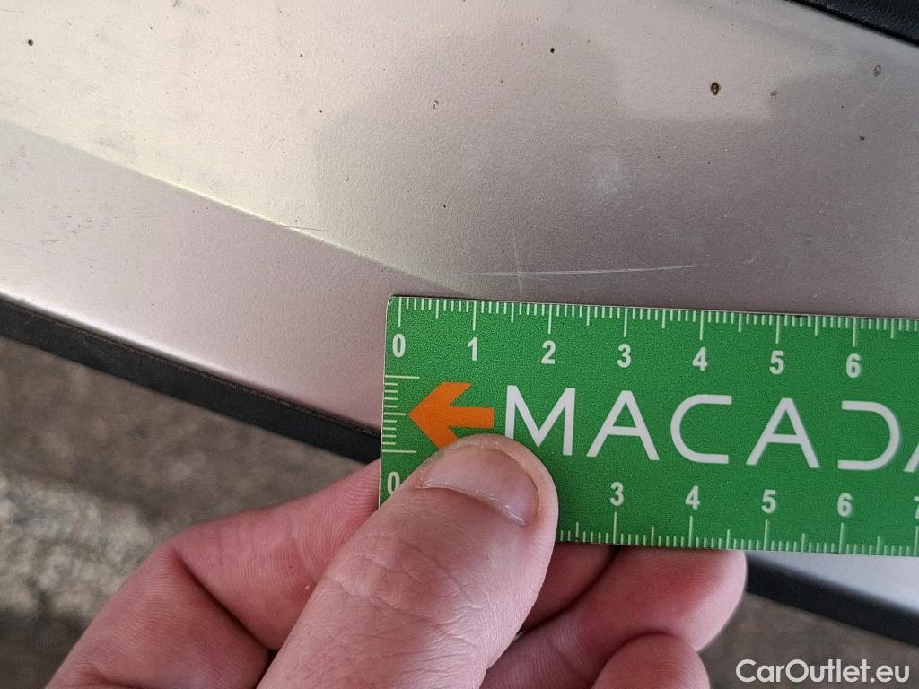  Peugeot  2008  Allure Business 1.5 HDi 130CV BVA8 E6d #20