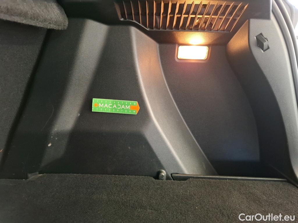  Peugeot  2008  Allure Business 1.5 HDi 130CV BVA8 E6d #53