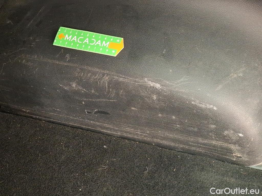  KIA  Sportage KIA  / 2021 / 5P / SUV 1.6 T-GDI 150 MHEV DCT7 DESIGN #23