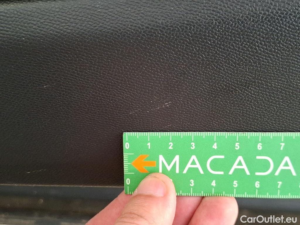  Peugeot  2008  Allure Business 1.5 HDi 130CV BVA8 E6d #14