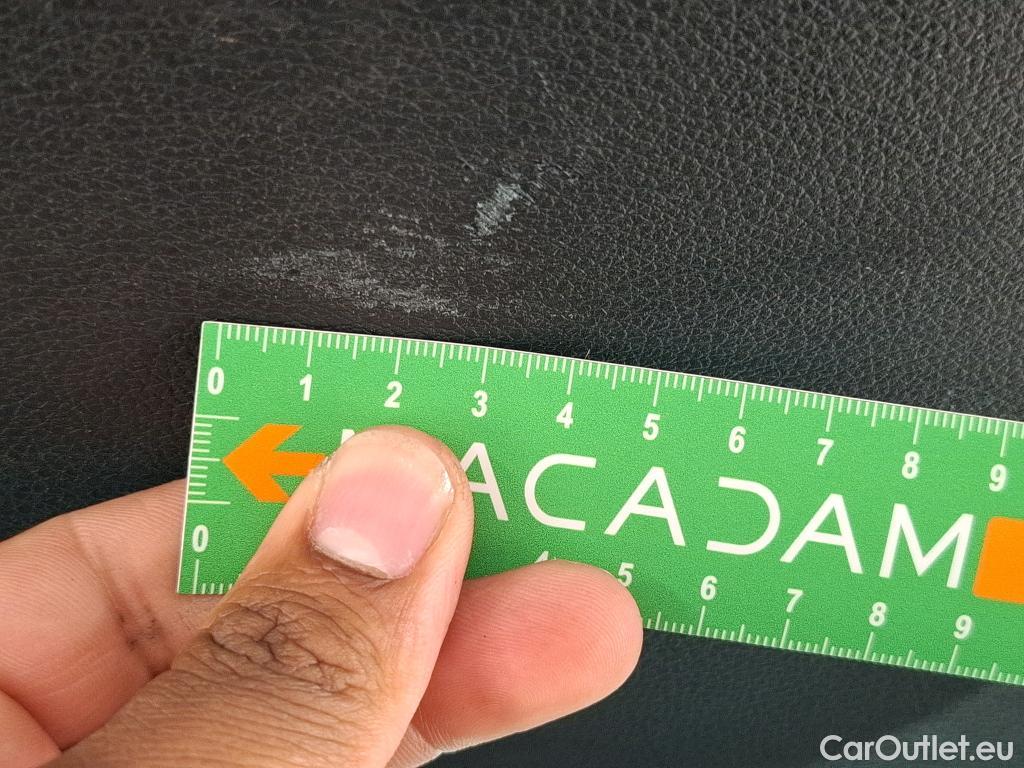  KIA  Sportage KIA  / 2021 / 5P / SUV 1.6 T-GDI 150 MHEV DCT7 DESIGN #32