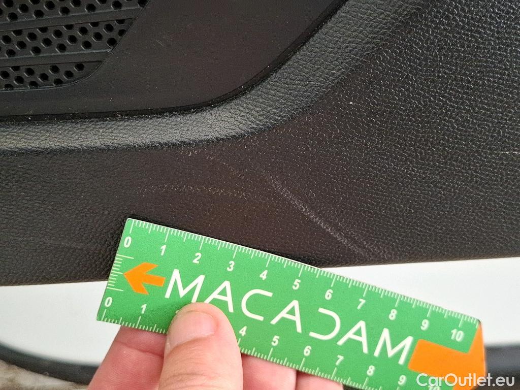  Peugeot  2008  Allure Business 1.5 HDi 130CV BVA8 E6d #11