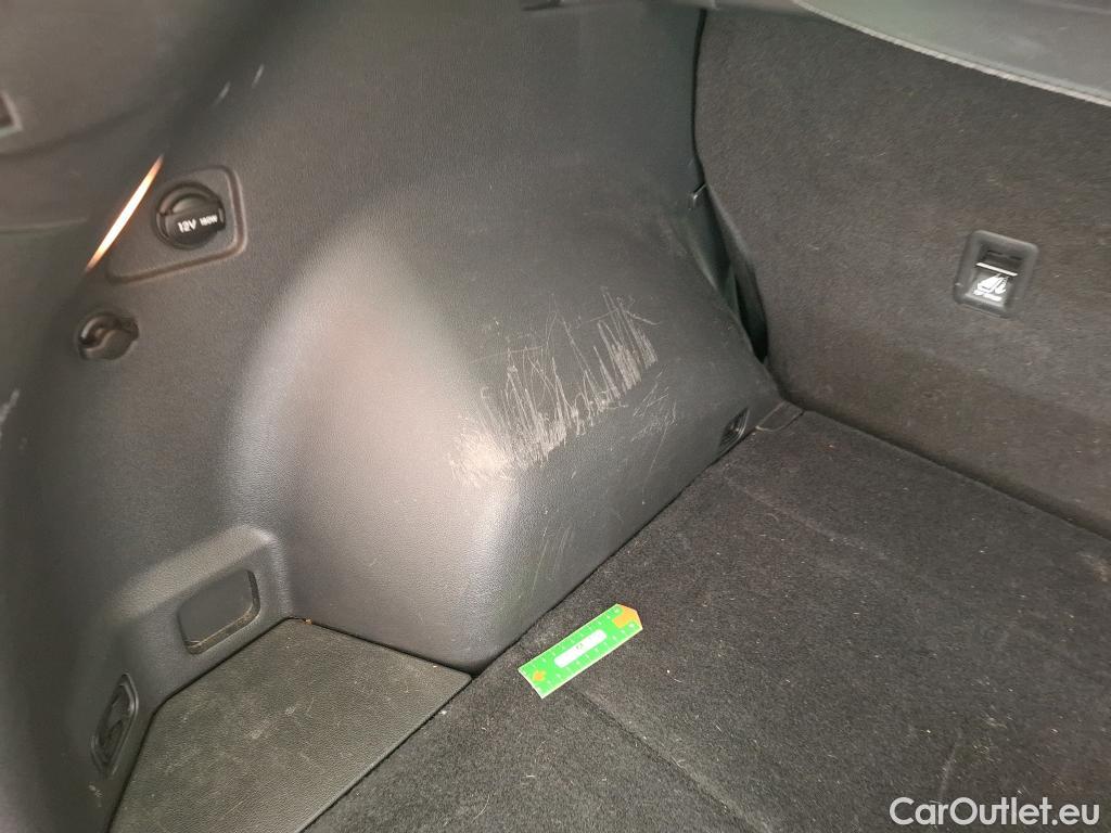  Hyundai  Tucson HYUNDAI  / 2018 / 5P / SUV 1.6 CRDI 115 HYBRID 48V CREATIVE #23