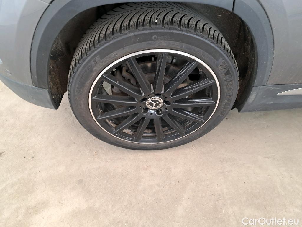  Mercedes  GLA MERCEDES-BENZ  / 2020 / 5P / SUV 2.0  220D AMG LINE 4MATIC DCT #11