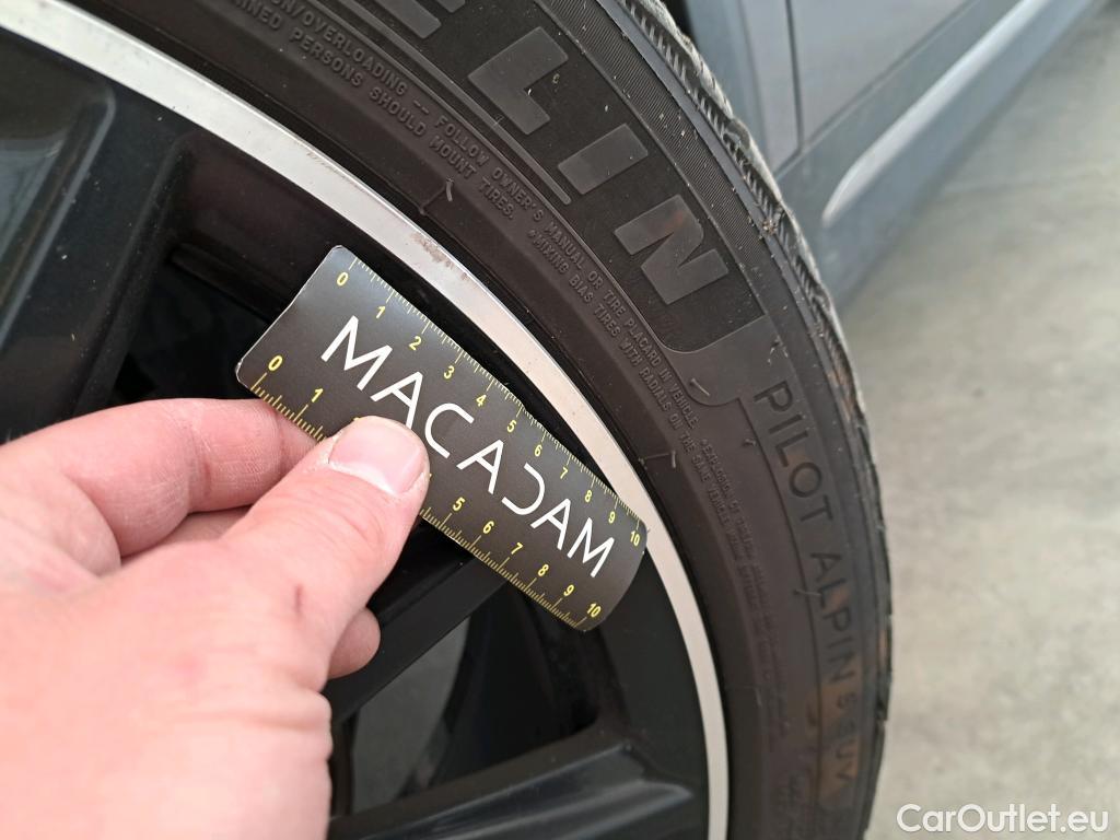  Mercedes  GLA MERCEDES-BENZ  / 2020 / 5P / SUV 2.0  220D AMG LINE 4MATIC DCT #7