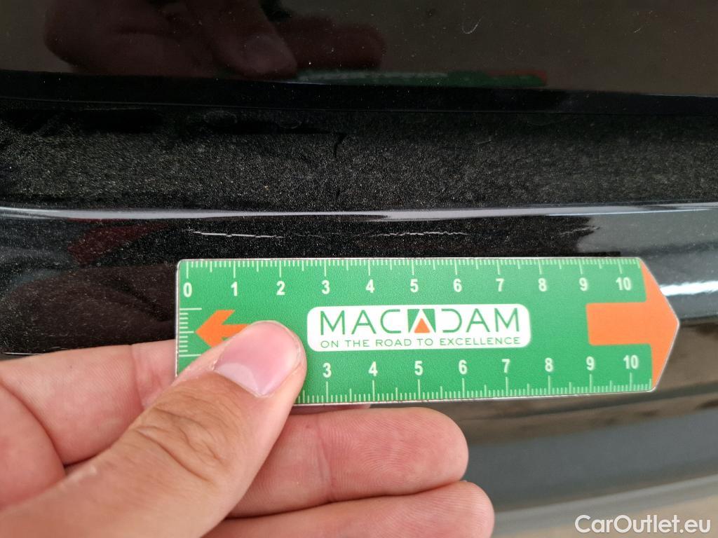  Hyundai  Tucson HYUNDAI  / 2018 / 5P / SUV 1.6 CRDI 115 HYBRID 48V CREATIVE #9