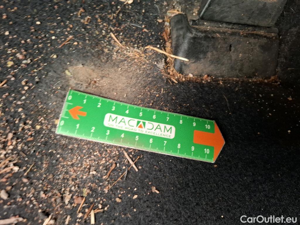  Hyundai  Tucson HYUNDAI  / 2018 / 5P / SUV 1.6 CRDI 115 HYBRID 48V CREATIVE #19