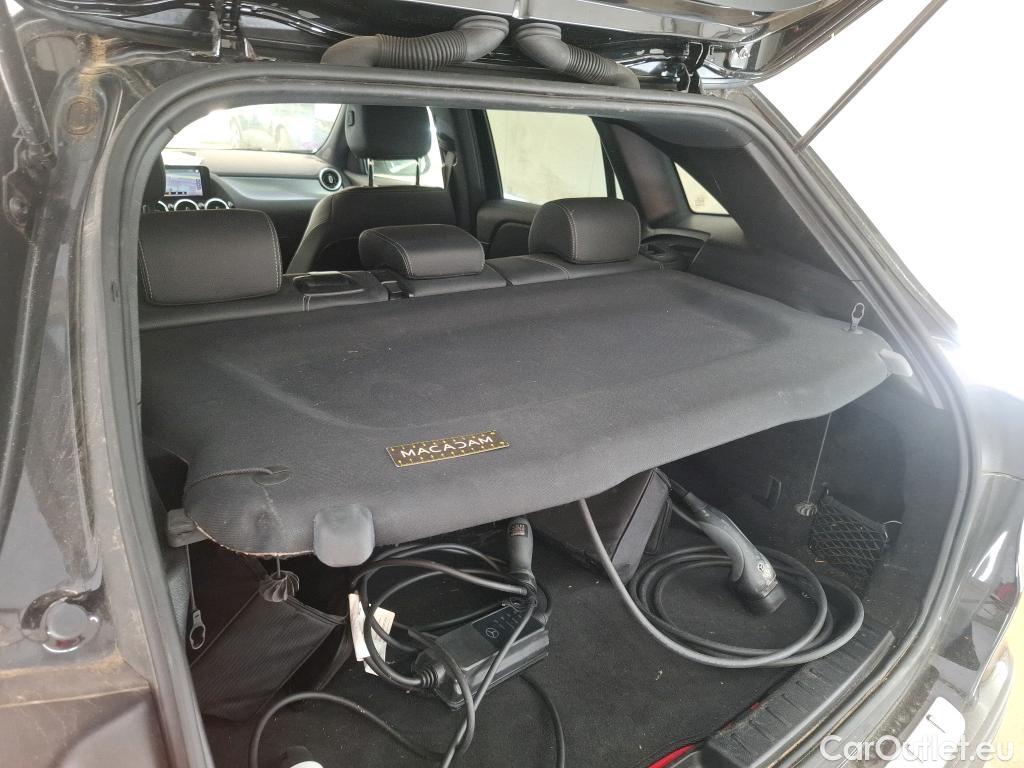  Mercedes  GLA MERCEDES-BENZ  / 2020 / 5P / SUV  250 e BUSINESS LINE DCT #6