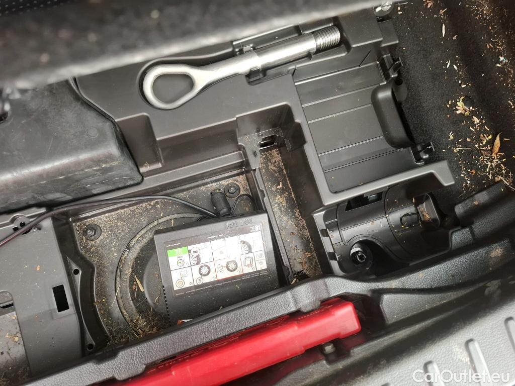  Mercedes  GLA MERCEDES-BENZ  / 2020 / 5P / SUV  250 e BUSINESS LINE DCT #18