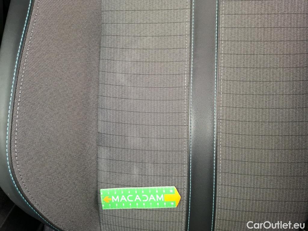  Peugeot  2008  Allure Business 1.5 HDi 130CV BVA8 E6d #28