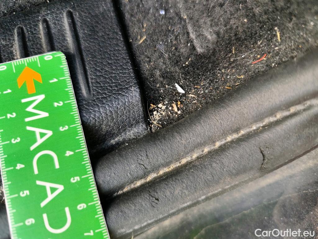  Mercedes  B-Klasse MERCEDES-BENZ Classe B 5p Monovolume B 180 d Business Line BA7 #3