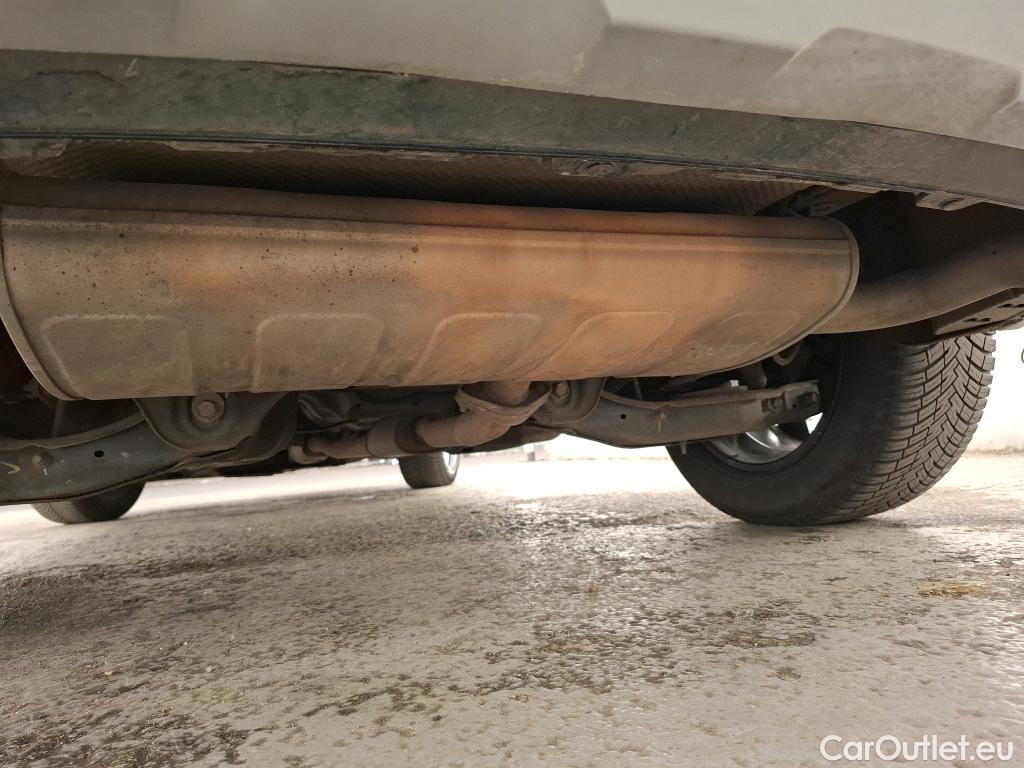  KIA  Sportage KIA  / 2021 / 5P / SUV 1.6 T-GDI 150 MHEV DCT7 DESIGN #47