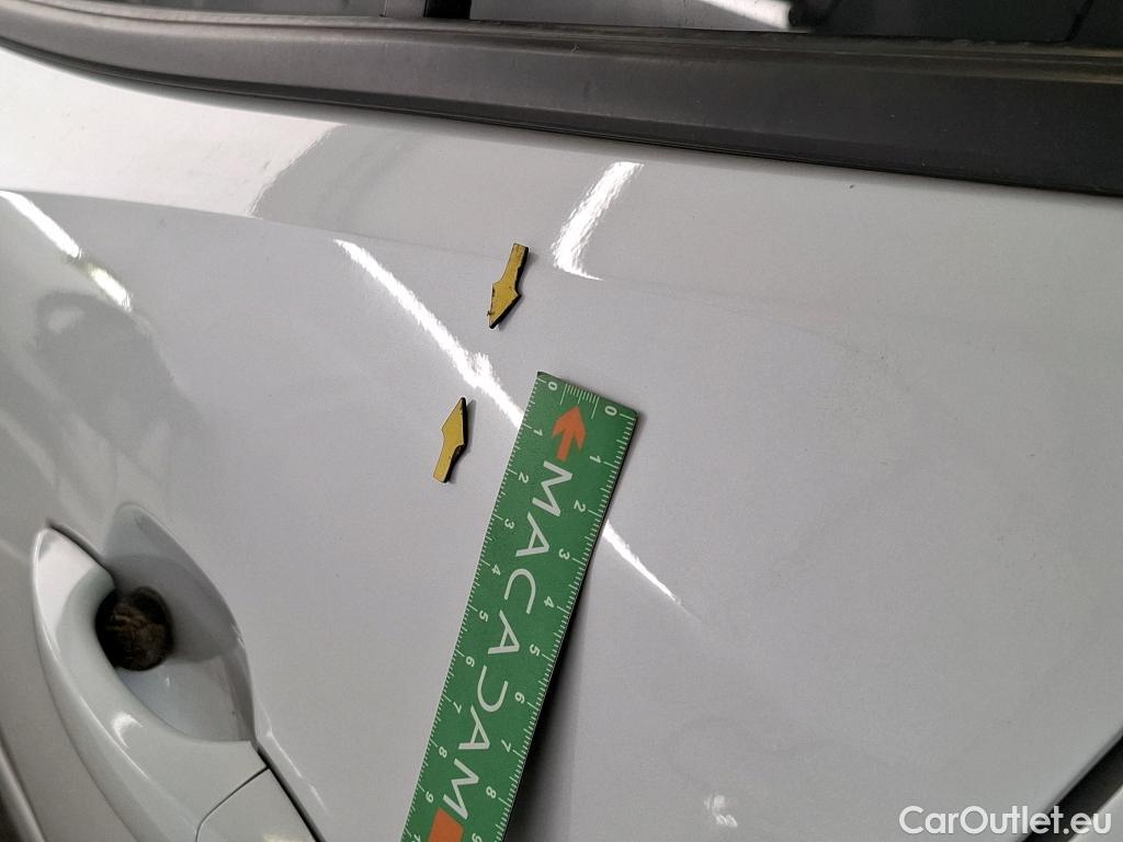  Peugeot  2008  Allure Business 1.5 HDi 130CV BVA8 E6d #46