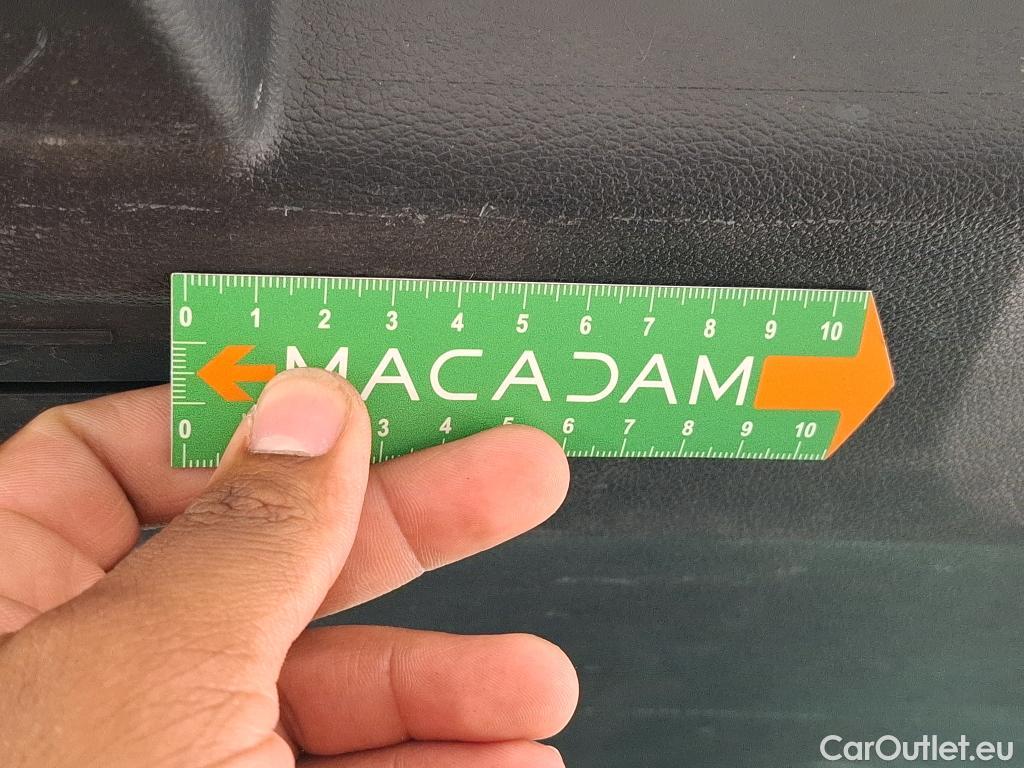  KIA  Sportage KIA  / 2021 / 5P / SUV 1.6 T-GDI 150 MHEV DCT7 DESIGN #33