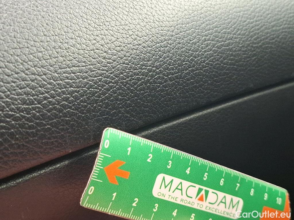  Nissan  Qashqai NISSAN  / 2017 / 5P / Crossover 1.5 DCI 115 DCT Business Edition #9