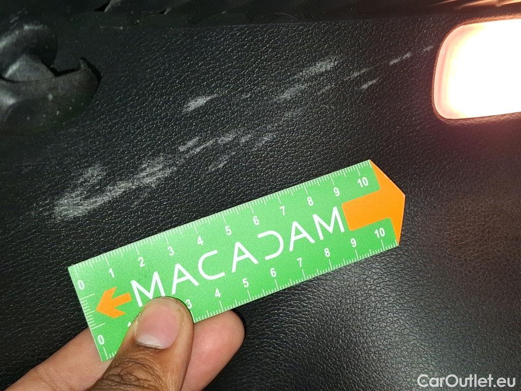  KIA  Sportage KIA  / 2021 / 5P / SUV 1.6 T-GDI 150 MHEV DCT7 DESIGN #28