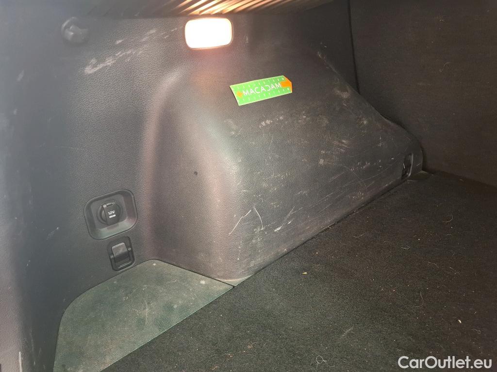  KIA  Sportage KIA  / 2021 / 5P / SUV 1.6 T-GDI 150 MHEV DCT7 DESIGN #25