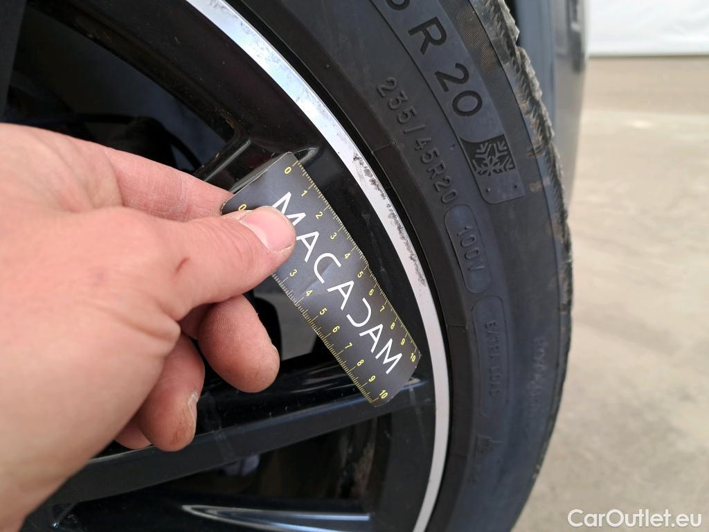  Mercedes  GLA MERCEDES-BENZ  / 2020 / 5P / SUV 2.0  220D AMG LINE 4MATIC DCT #17