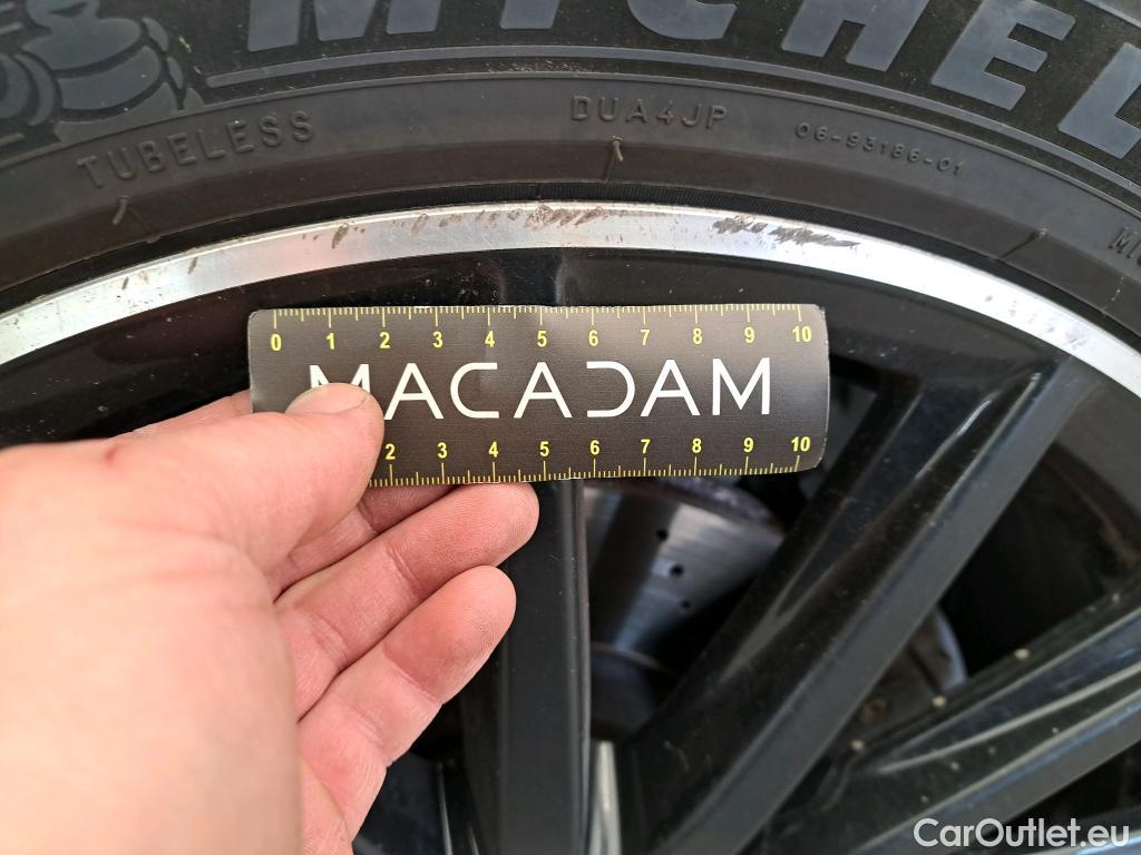  Mercedes  GLA MERCEDES-BENZ  / 2020 / 5P / SUV 2.0  220D AMG LINE 4MATIC DCT #15