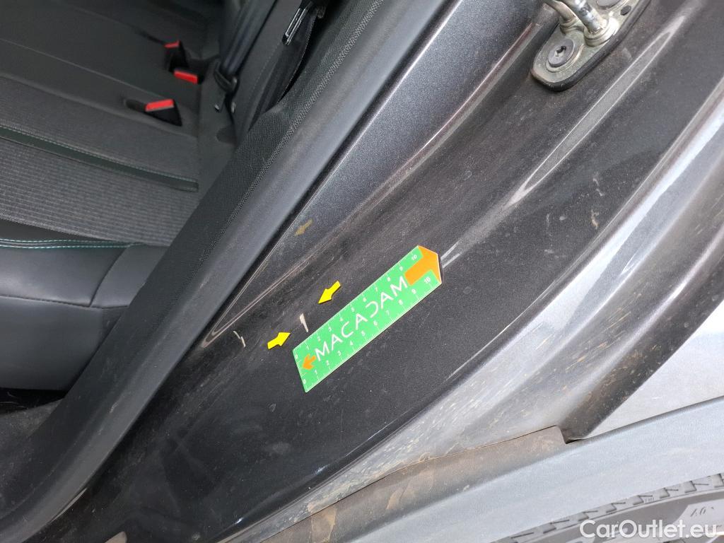  Peugeot  3008  Allure 1.5 HDi 130CV BVA8 E6d #30