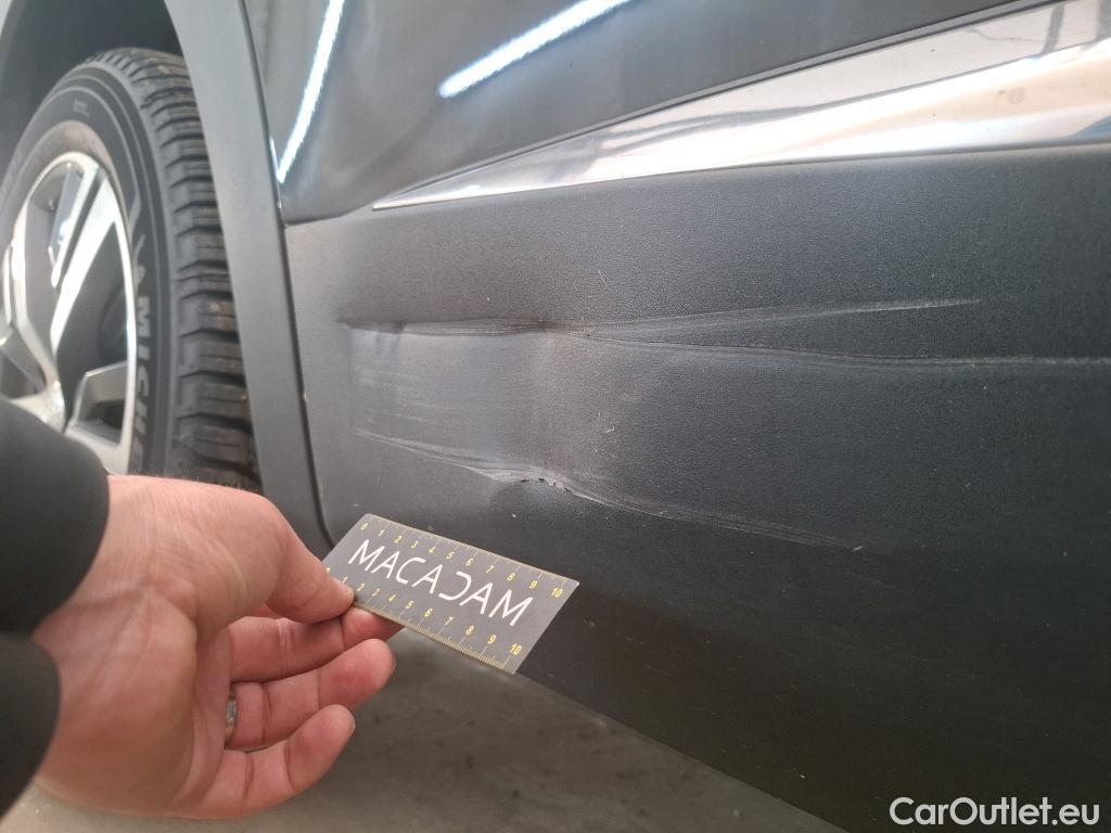  Peugeot  3008  Allure Pack 1.5 HDi 130CV BVA8 E6d #31