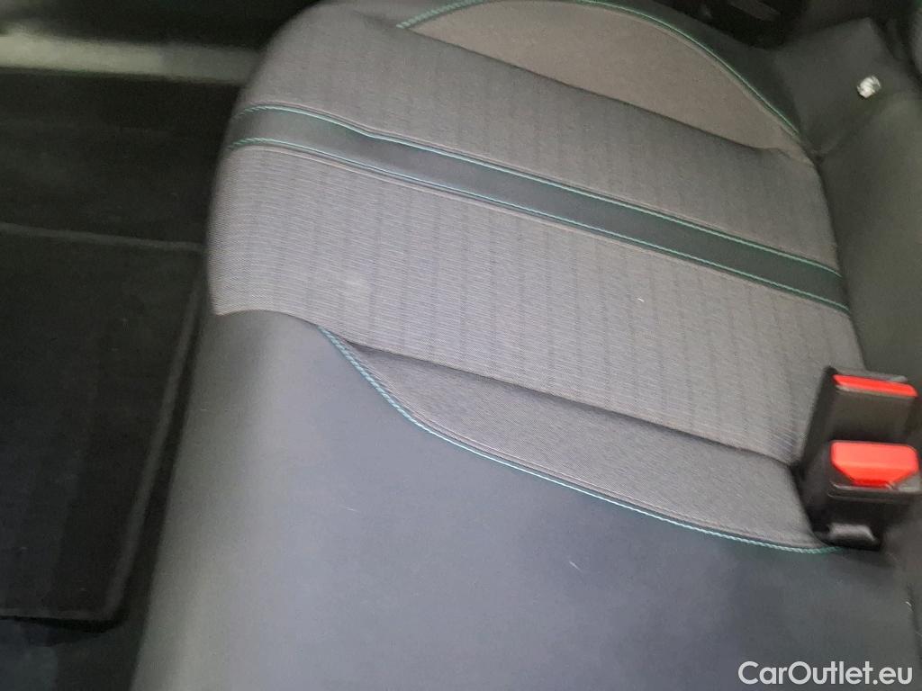  Peugeot  2008  Allure Pack 1.5 HDi 110CV BVM6 E6d #39