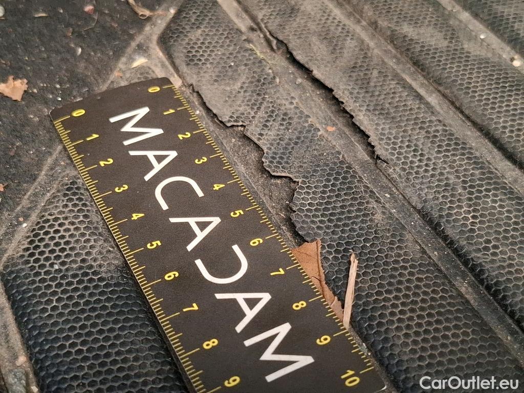  Peugeot  3008  Allure Pack 1.5 HDi 130CV BVA8 E6d #38