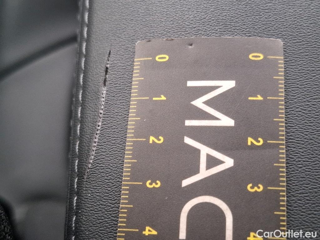  Peugeot  3008  Allure Pack 1.5 HDi 130CV BVA8 E6d #24