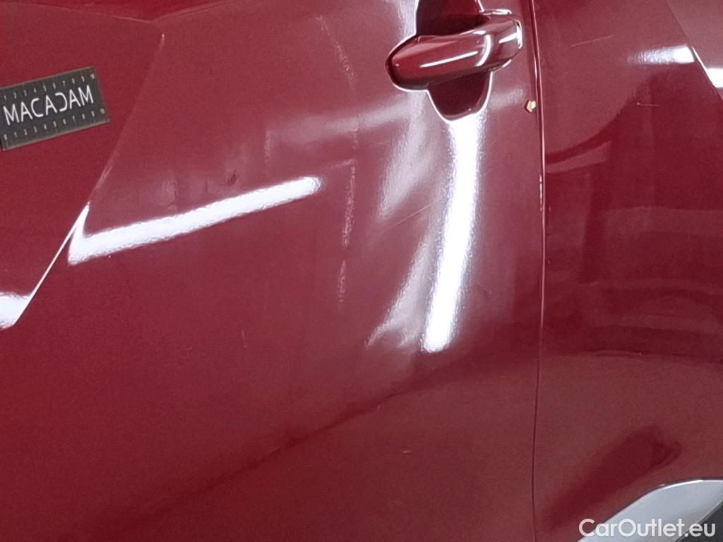  Peugeot  2008  Allure Pack 1.5 HDi 110CV BVM6 E6d #23