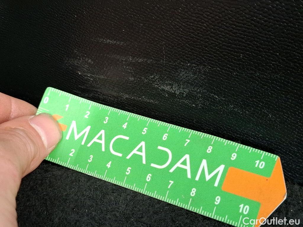  Peugeot  2008  Allure 1.5 HDi 130CV BVA8 E6d #20